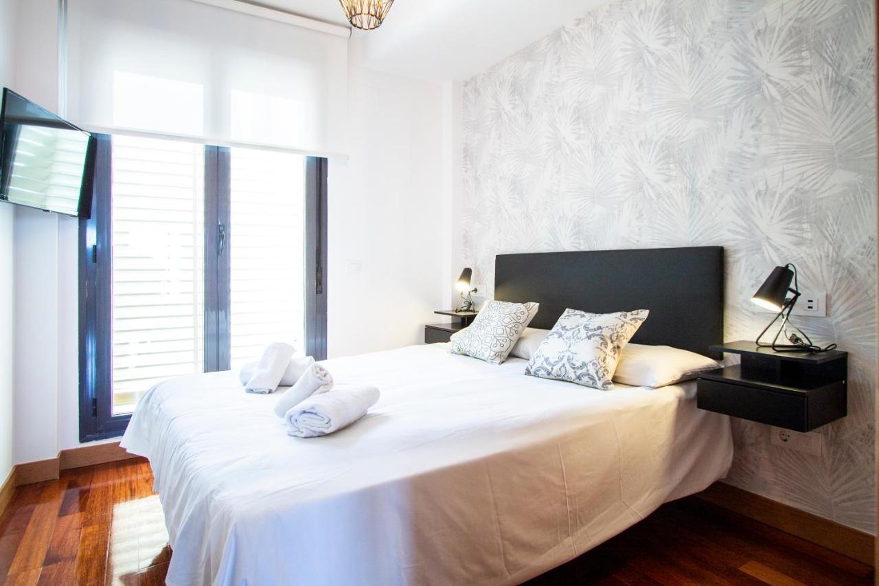 Apartamentos Castilla Luz Business Madrid Extérieur photo