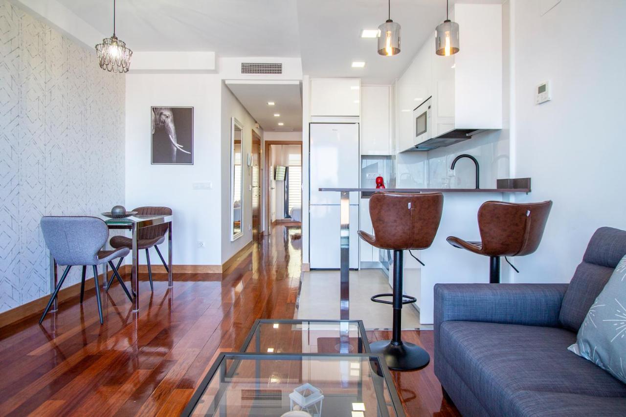 Apartamentos Castilla Luz Business Madrid Extérieur photo