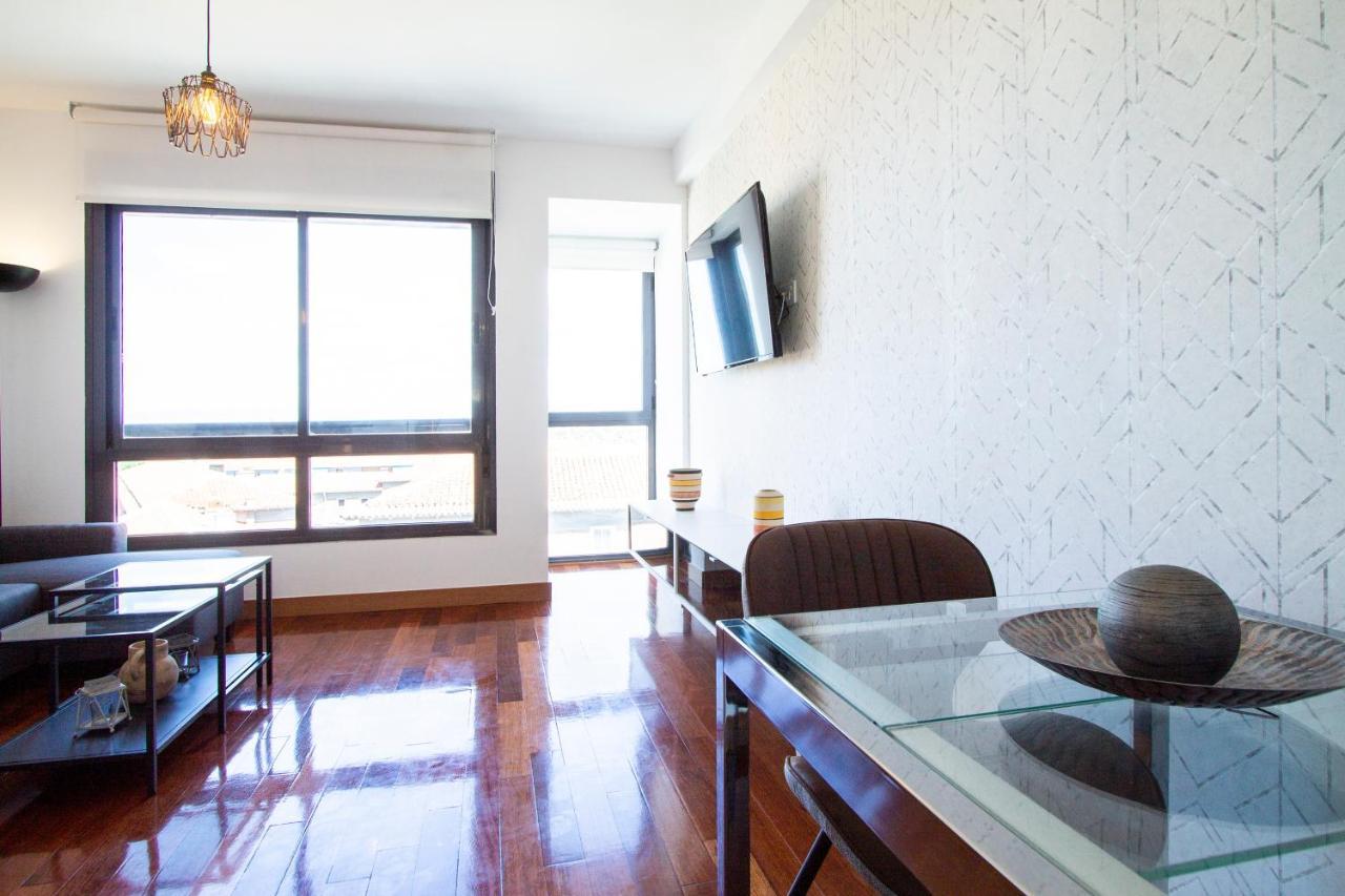 Apartamentos Castilla Luz Business Madrid Extérieur photo