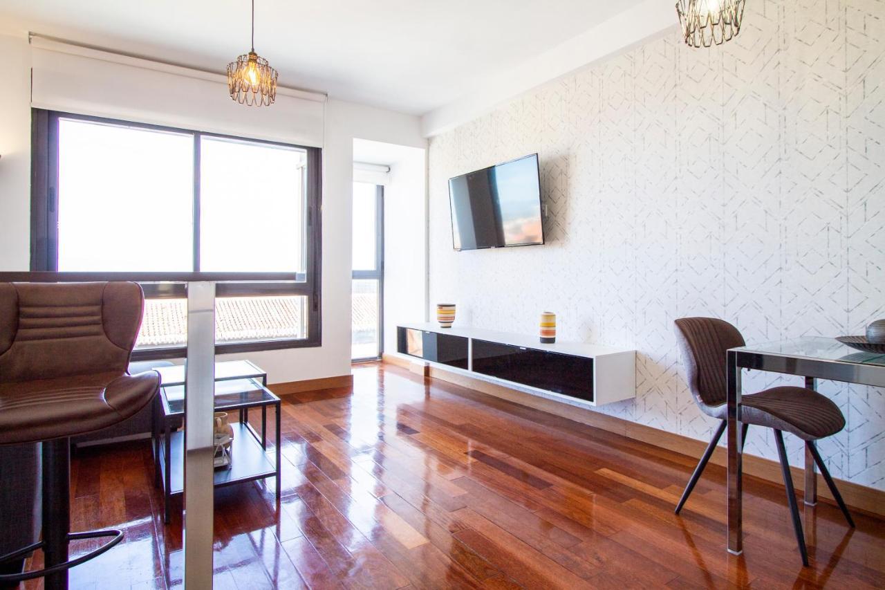 Apartamentos Castilla Luz Business Madrid Extérieur photo