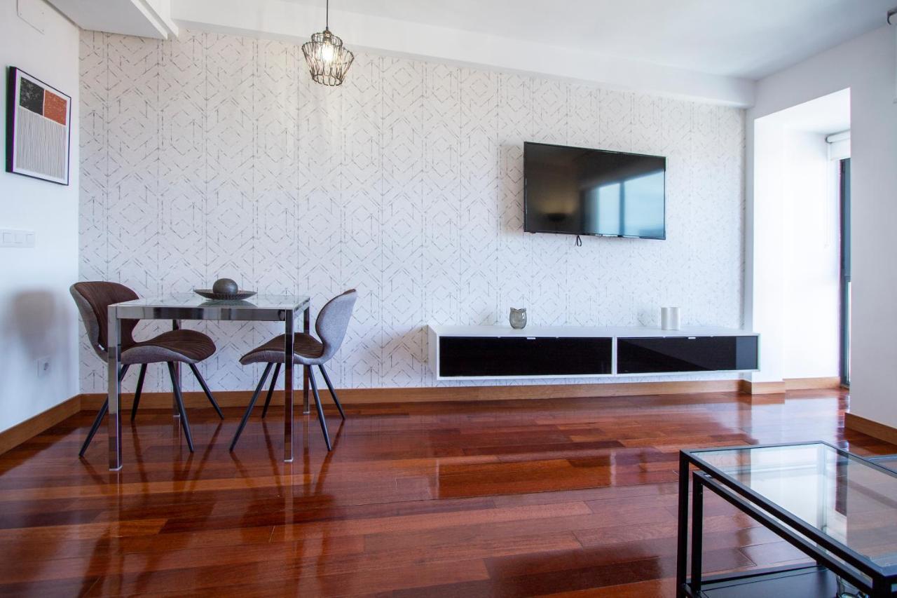Apartamentos Castilla Luz Business Madrid Extérieur photo